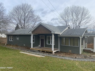579 Grove St, Honesdale, PA 18431