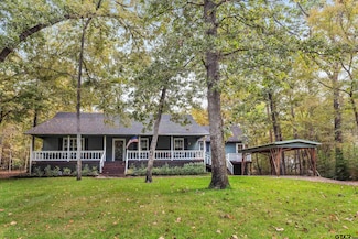 109 King Lyle Rd, Scroggins, TX 75480