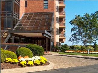 1 Seal Harbor Rd Unit 505, Winthrop, MA 02152