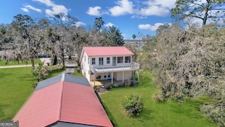95 Circle Dr, Midway, GA 31320