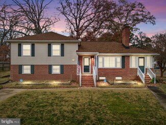 1524 Walnut Dr, Chester, VA 23836