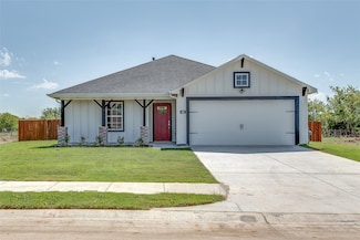 605 Finlee Way, Tioga, TX 76271