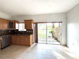 8258 NW 108th Place Unit 14, Doral, FL 33178