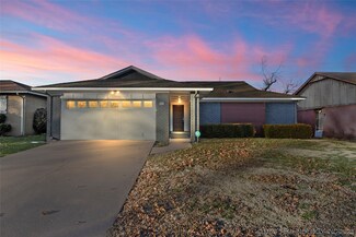 8913 E 56th St, Tulsa, OK 74145