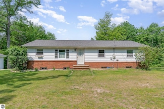 3551 N Ball Ave, Harrison, MI 48625