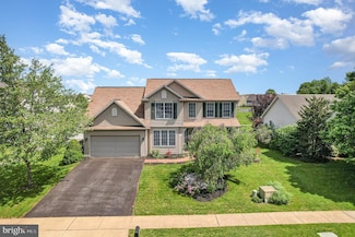 573 Old Farm Rd, Palmyra, PA 17078