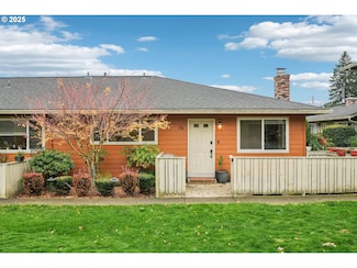 2531 SW Spring Garden St, Portland, OR 97219