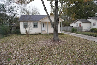1812 Mable St, Hattiesburg, MS 39401