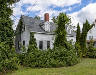 12 Main St, Porter, ME 04068