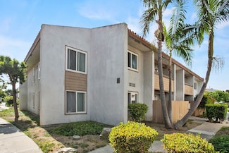 2521 W Sunflower Ave Unit R1, Santa Ana, CA 92704