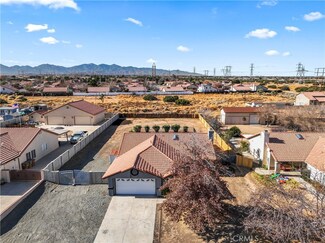 6834 Redwood Ave, Hesperia, CA 92345