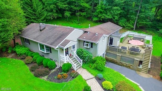 45 Furnace Rd, Chester, NJ 07930