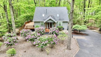 154 Bear Run Dr, Drums, PA 18222