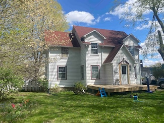 404 N Elizabeth St, Angola, IN 46703