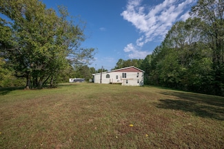 115 Brown Cemetery Rd, Burns, TN 37029