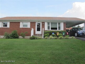 100 Center St, Pearisburg, VA 24134