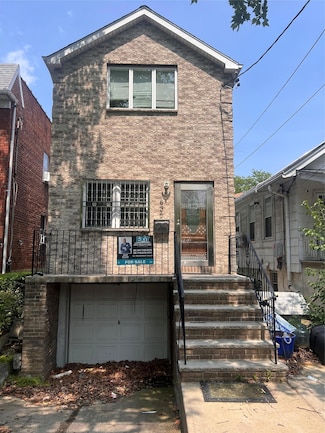 636 Throggs Neck Expy, Bronx, NY 10465