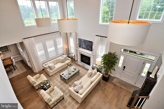 4849 Indigo Dr, Doylestown, PA 18902