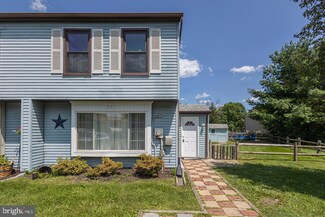 327 Misty Ln, Quakertown, PA 18951