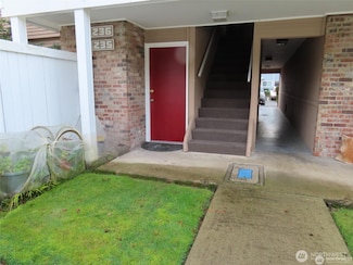 5722 122nd Place SE Unit 235, Bellevue, WA 98006
