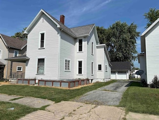 421 E South St, Winchester, IN 47394