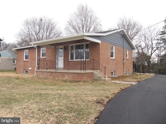 35 Locust Dr, Littlestown, PA 17340