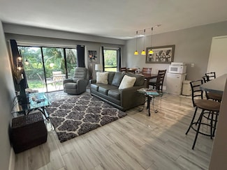 13334 Polo Club Rd Unit 250, Wellington, FL 33414