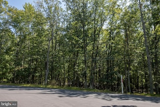 64 Huron Cir, Black Creek Township, PA 18202