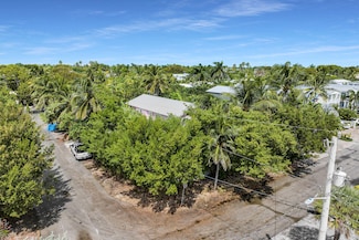 1301 Atlantic Dr, Key West, FL 33040