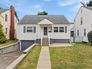 1451 Nottaway Dr, Wheeling, DC 20003