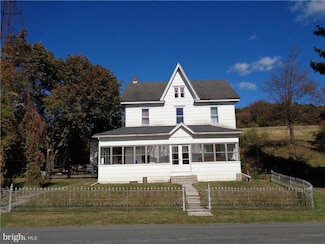 6975 6983 Country Spring Rd, New Tripoli, PA 18066