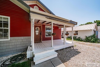 542 2nd St E, Ririe, ID 83443