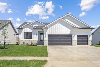 649 Dolce Ct, West Des Moines, IA 50266