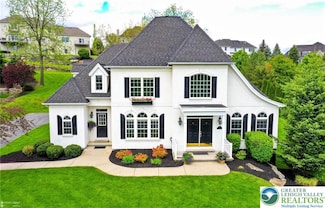 73 Crest Blvd, Easton, PA 18045