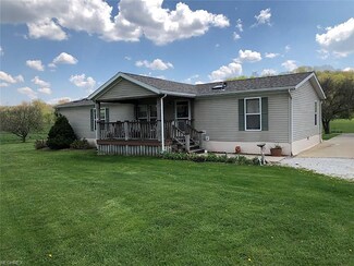11052 Lincoln St SE, East Canton, OH 44730