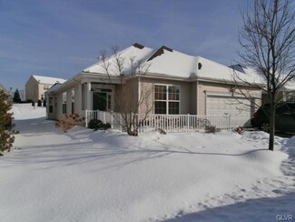 2017 Kingsview Rd, Macungie, PA 18062