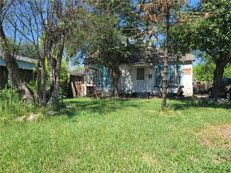 527 van Cleve Dr, Corpus Christi, TX 78408