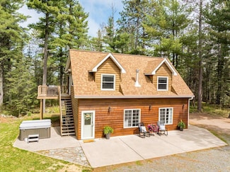 25 Maki Rd, Esko, MN 55733