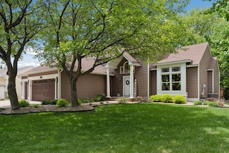 6609 Red Birch Ct, Circle Pines, MN 55014