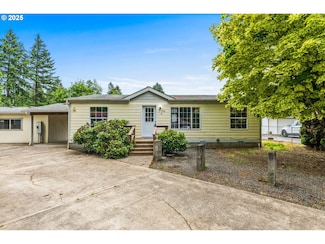 1581 40th Ln, Sweet Home, OR 97386
