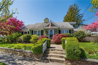 17 Marbury Ave, Pawtucket, RI 02860