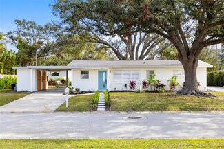 2211 Tuttle Terrace, Sarasota, FL 34239