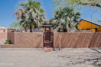 2320 N Camilla Blvd, Tucson, AZ 85716