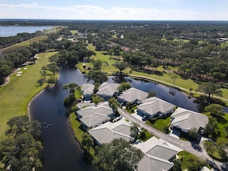 5662 Long Common Cir Unit 8, Sarasota, FL 34235