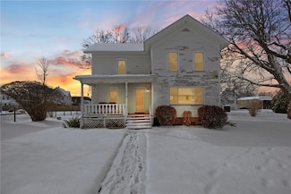 5043 Gray St, North Rose, NY 14516