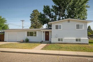 320 E 12th N, Mountain Home, ID 83647
