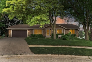 14433 Guthrie Way, Saint Paul, MN 55124