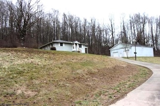 643 Festus Ridge Rd, Worthington, WV 26591