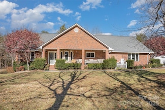 280 Black Beard Ln, Rockwell, NC 28138