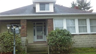 65 Country Club Rd, Washington, PA 15301